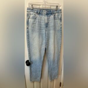 American Eagle Light Wash Mom Jeans, 8